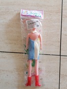 Nowa lalka do zabawy 