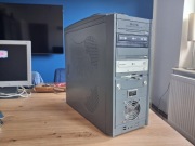 Komputer stacjonarny przenośny 2,66 GHz Radeon 9550 Windows XP