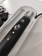 Szczoteczka Oral B iO8 z ładowarką i etui