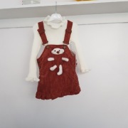 sukieneczka i biała bluzka