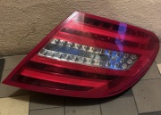 W204 LIFT SEDAN COUPE  11-14r. PRAWA LAMPA TYŁ 204 906 03 03 2049060303