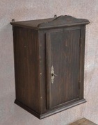 Stara , zabytkowa, drewniana szafka / apteczka wisząca, rustykalna