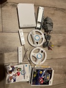 Konsola Nintendo Wii NTSC, 2 pady, 14x gier, polski Adapte, Mario Kart...