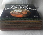 Zestaw 30 płyt winylowych do dekoracji i innego pomysłu.