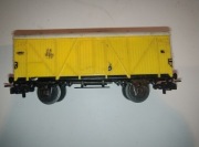 Dwuosiowy wagon kryty na drobnicę Märklin Marklin H0 Piękny kolor!