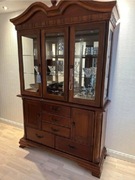 Kredens podświetlany z lustrem . Sprowadzony , Polecam