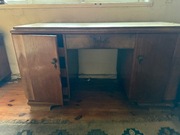 Zabytkowe biurko drewniane