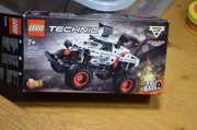 LEGO TECHNIC 42150 kompletne auto