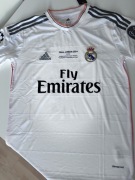 Domowa koszulka Real Madryt 13/14 BEZNEMA 9 II gatunek