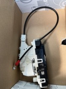 Zamek rygiel tylnych drzwi Mercedes Sprinter 906 oryginał