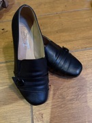 Półbuty na małym obcasie  czarne skóra naturalna 24cm