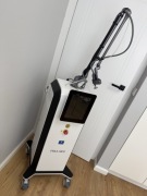 Medyczny laser frakcyjny CO2 + dermatologia i ginekologia Frax-Med