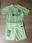 Strój piłkarski Fc Barcelona rozmiar 28 (Lamine Yamal nr.19)