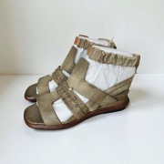 Nowe, skórzane Sandały A.S. 98