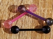 Kolczyki z bioplastu język 1.6/16/6mm 3szt nieuczulające BROKATOWE+PUDEŁKO