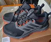 BUTY ADIDAS TERREX TRACEFINDER 2 CLIMAPROOF JR9134 R. 43 1/3