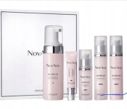 Nowy pudrowy zestaw 5 kosmetyków NoVage Skinrelief Oriflame w pudełku 