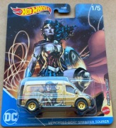 Hot Wheels Premium POP Culture Mercedes-Benz Sprinter Tourer