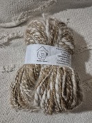 Mięciutka włóczka z alpaki i angory 207g beż i biały