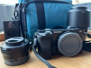 Sony A6100 E PZ 16-50mm f/3,5-5,6 + E 55-210 mm F4,5-6,3 + dodatki