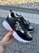 Sneakersy Guess Dreamon2 rozmiar 36 czarne okazja