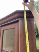 Witryna narożna z kolekcji KENT