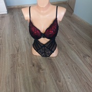 Body damskie koronkowe 