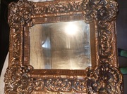 Lustro w oprawie dekoracyjnej z blachy miedzianej 1981r