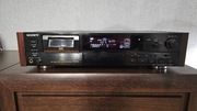 Magnetofon DAT firmy SONY model DTC-59ES