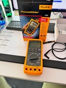 Multimetr z kalibratorem Fluke 789