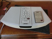 Radio sieciowe FM Bose AWR1-2W z pilotem.