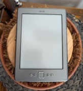 CZYTNIK AMAZON KINDLE PAPERWHITE 4