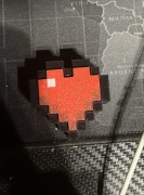 Relaksujący clicker w kształcie serca z minecraft