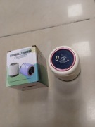 Elektryczna golarka do ubrań 