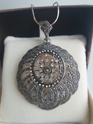 Srebrny wisior zawieszka 925 markazyty cyrkonie