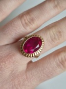 Złoty pierścionek 583 ZSRR vintage ok. 7g R20 kamień czerwony