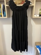 Czarna sukienka 36 s 38 M