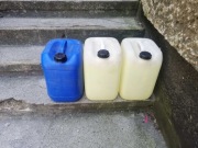 pojemniki 25l  ok 15 szt.