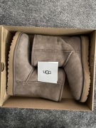 Oryginalne buty UGG short
