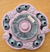 Trudna zabawka logiczna dla psa, obrotowy i interaktywny dozownik karmy