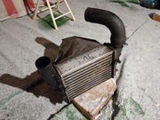 Intercooler Volkswagen Passat B5 z przewodem gumowym 