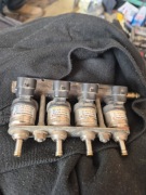 Wtryski wtrywkiwacze gazu LPG Hana  H2001 1.9ohm czerwone pojedyncze listwa