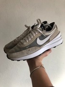męskie białe kremowe szare wygodne przewiewne buty sportowe nike waffle one