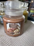 Country Candle świeca średnia 435g Neapolitan Sundae dwa knoty USA 