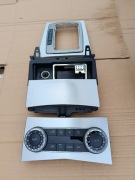 Mercedes W204 panel klimatyzacji popielniczka dekor na tunel automat