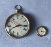 Zegarek kwarcowy PRL.+ gratis.