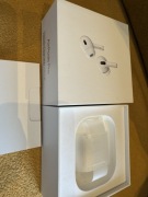 Pudełko AirPods Pro 2 generacji