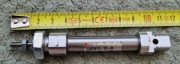 Siłownik pneumatyczny SMC CD85N10-25-B