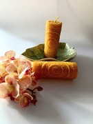 Świeca walcowa dekoracyjna z wosku pszczelego