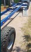 Stojak pod łódź motorową, łoże jezdne 